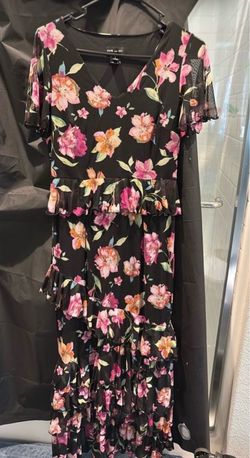 Beautiful Party Long Dress It New Only Size P6 Midum only