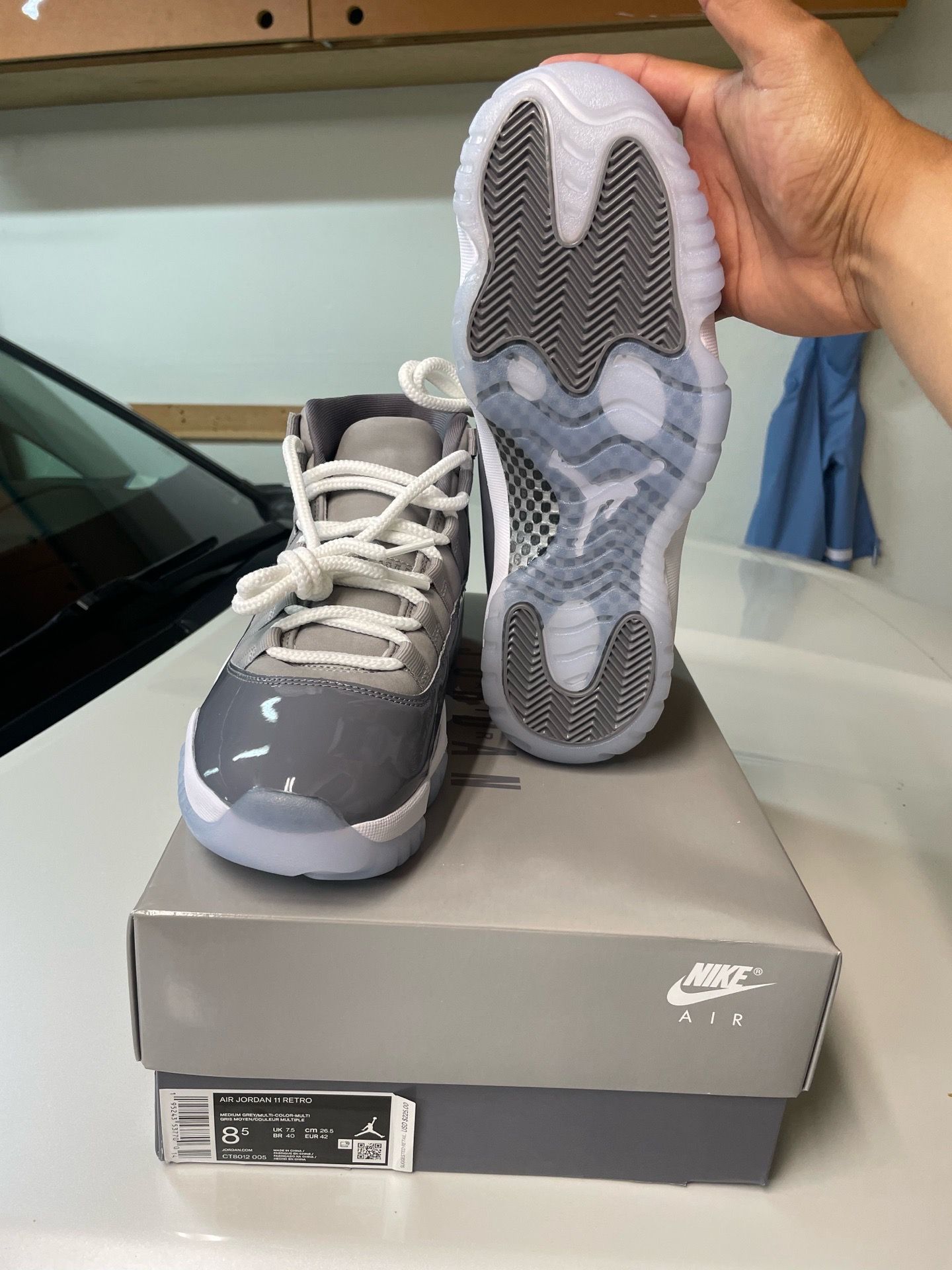 Jordan 11 cool grey 8.5