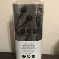 🎧 Sony Headphones BRAND NEW 🎼