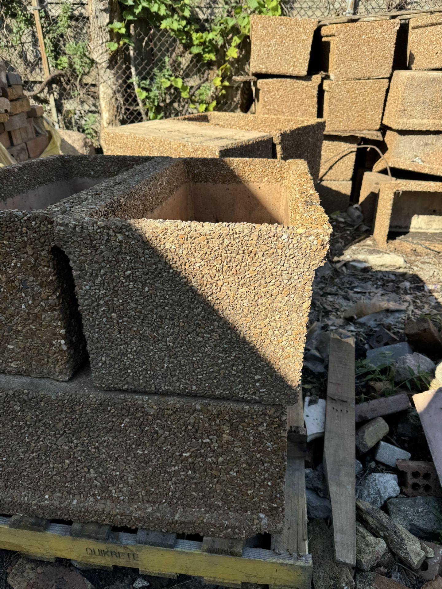 Jardineras De Sementó De Piedra Lavada De Rio