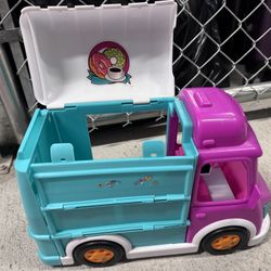 Shopkins & Barbie Vans
