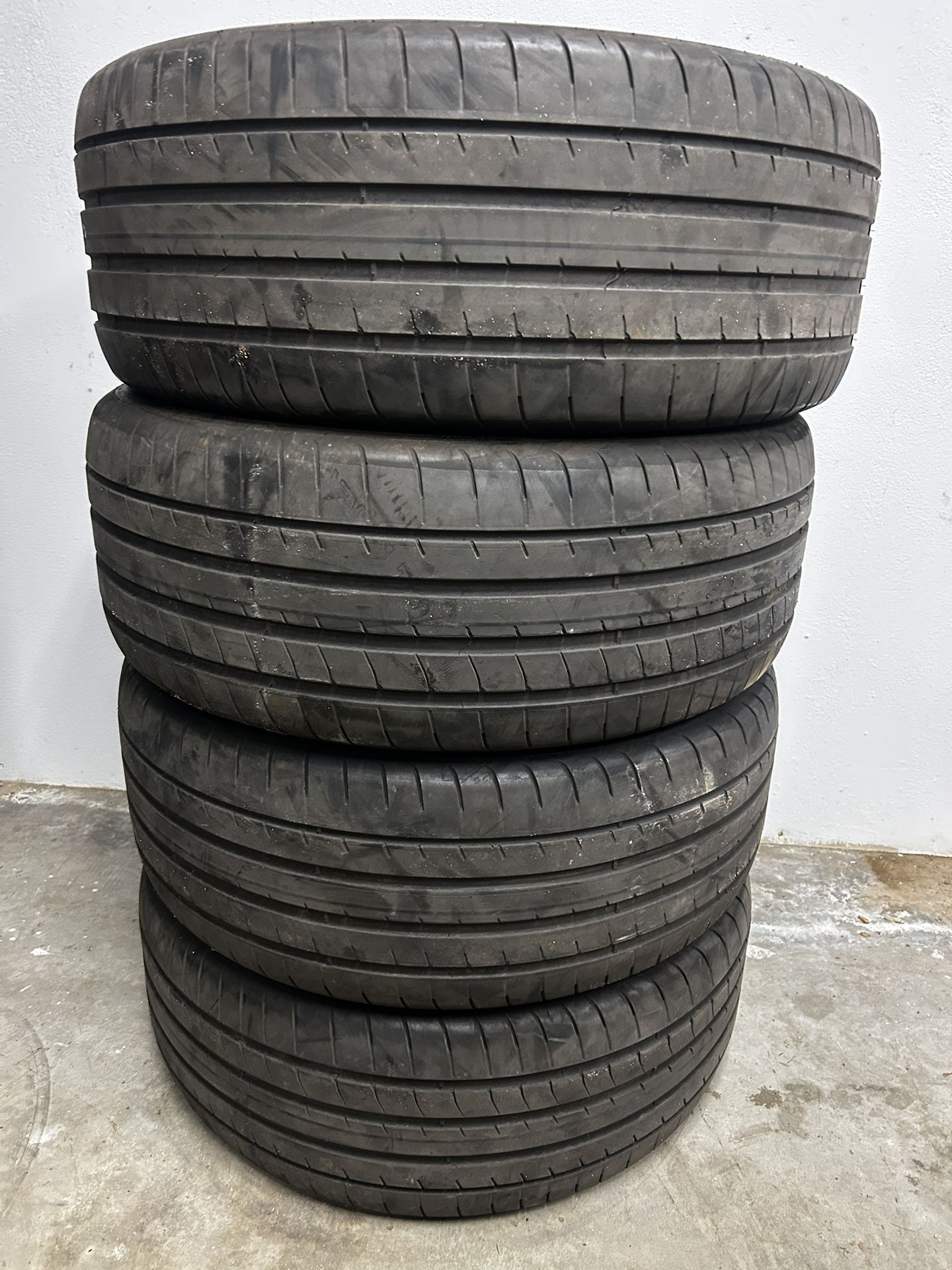275/45/21 Goodyear 