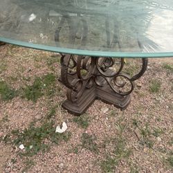 Glass Dinning Table 