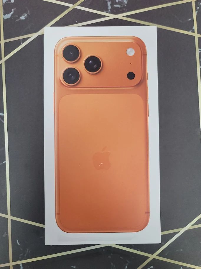 iPhone 17 Pro Max 6.9" (Unlocked) 256GB Cosmic Orange New