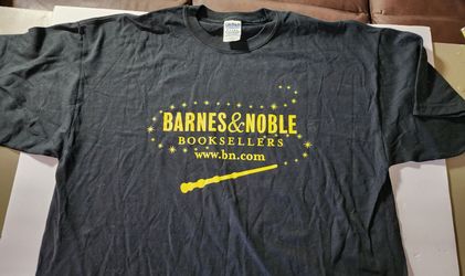 Harry Potter Unisex xl Barnes & Noble Employee Deathly Hallows event tee. Never worn.