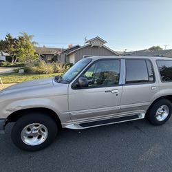 1998 Ford Explorer