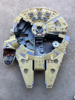 Used HASBRO Millennium Falcon Star Wars toy large missing pieces