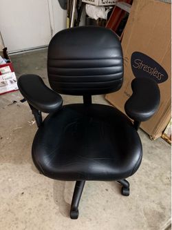 LIFEFORM Custom Office Chair