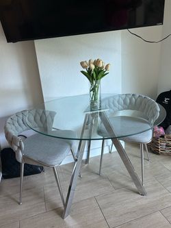 Dinning table