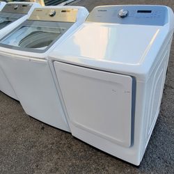 New Samsung Large Capacity Top Load Washer And Gas Or Electric Dryer Set 