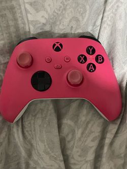Pink Xbox controller