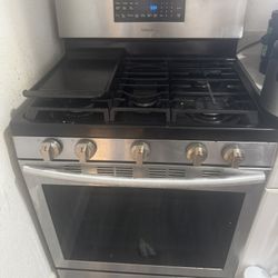 Samsung Stove And Whirlpool Fridge