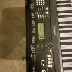 Yamaha Keyboard 