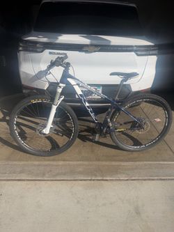 KHS SIXFIFTY 700 mountain bike
