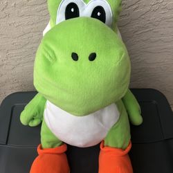 Official Nintendo, 22” YOSHI Plush Super Mario Character PLUSHIE Storage