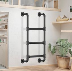 Metal step ladder
