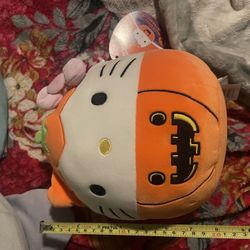 Hello kitty Squishmallow 