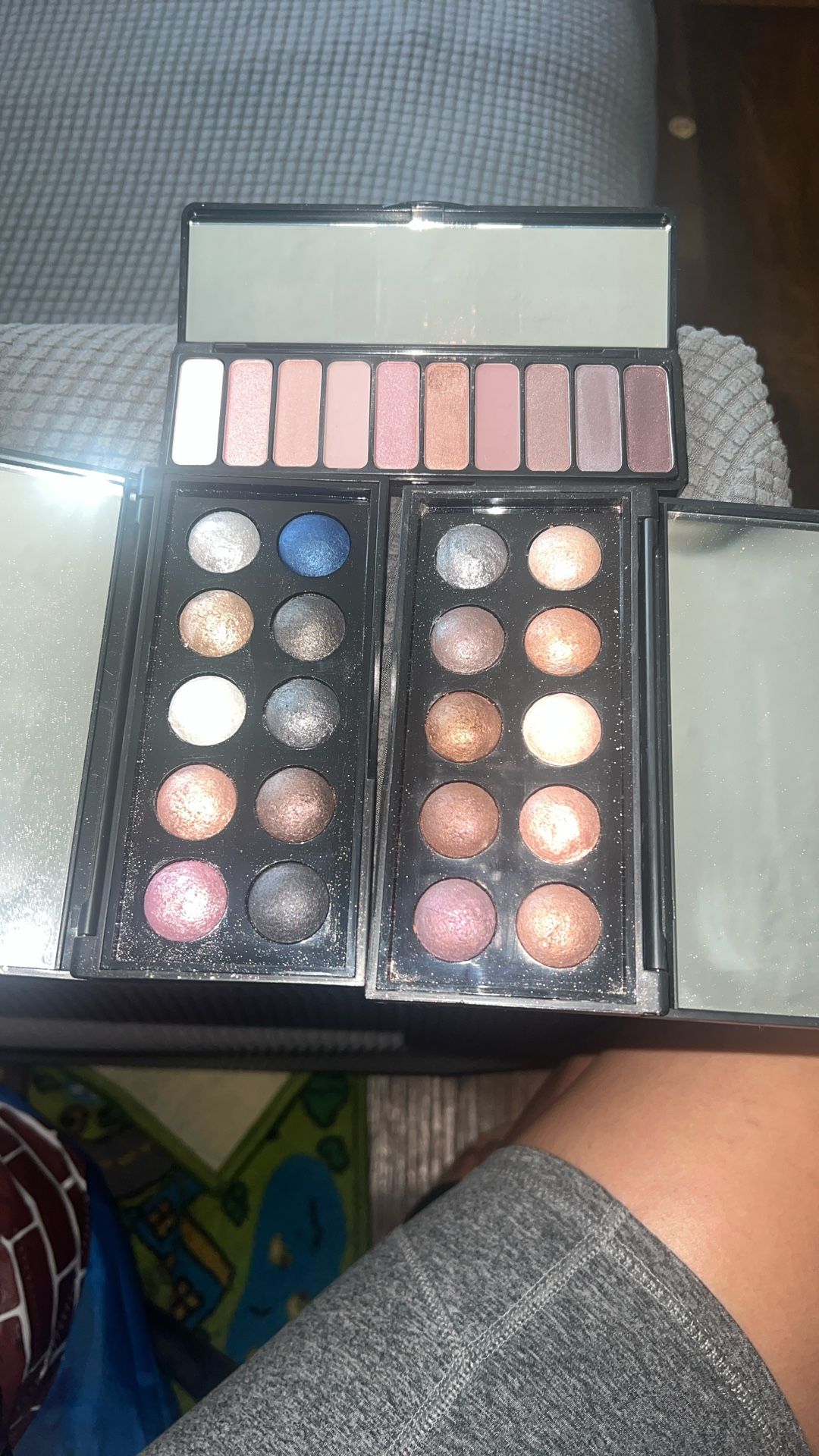 eyeshadow and brushes and highlighter