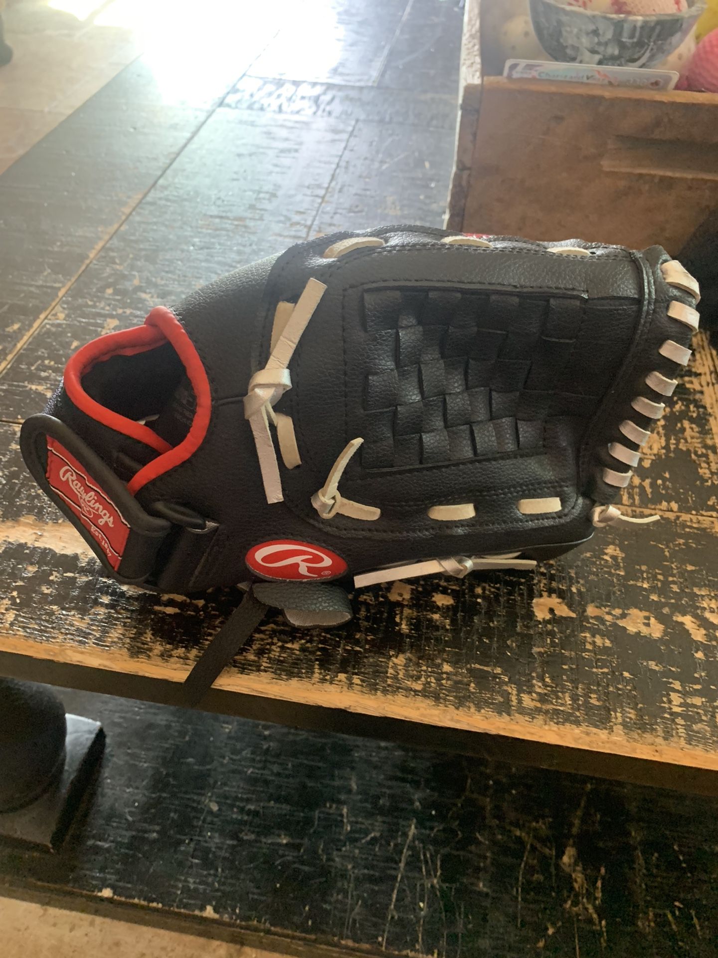 Rawlings New Condition 12inch You Right Had Glove