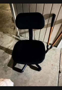 Office chair on wheels adjustable