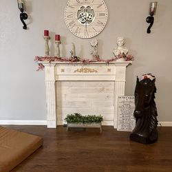 A horse head and wood