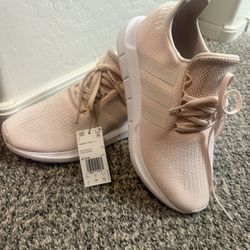 Brand New Adidas Swift Size 9 Pink 
