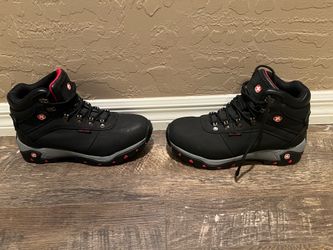 Men’s Swiss snow boots Size 9.5 like brand new $45 OBO