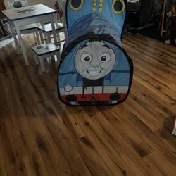 Thomas the train pop up tent 