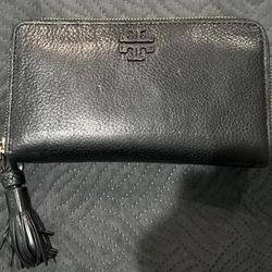 Tory Burch wallet
