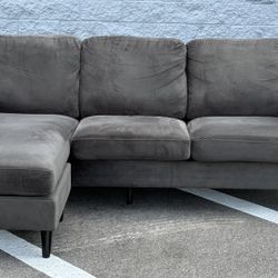 Title Modern Dark Grey Sectional Reversible Chase FREE DELIVERY 🚚 