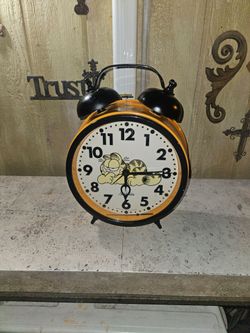 GARFIELD CLOCK-not working