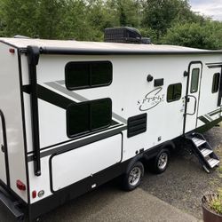 2021 Coachman Spirit Ultra Lite Travel Trailer