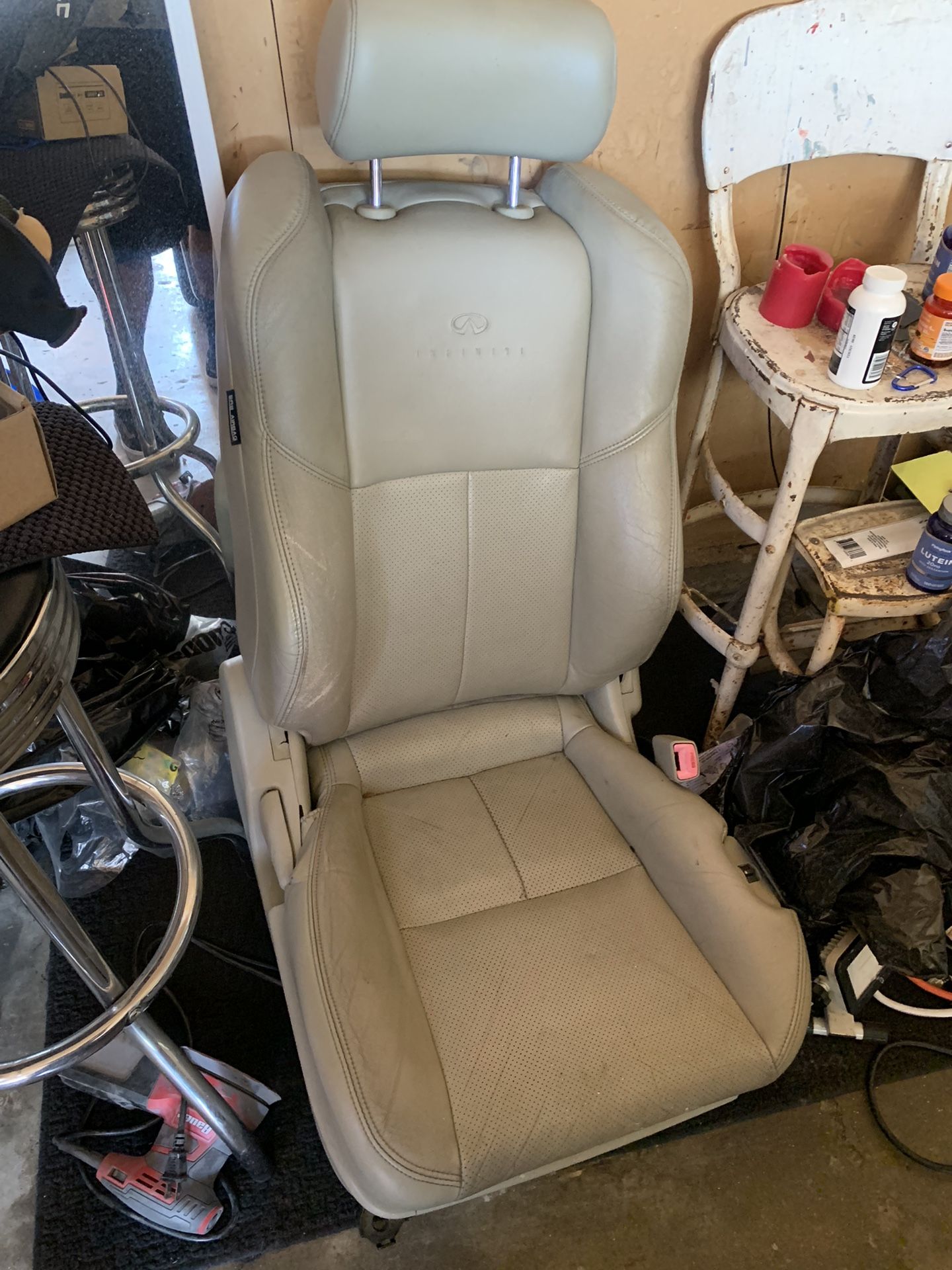 g35 coupe passenger seat