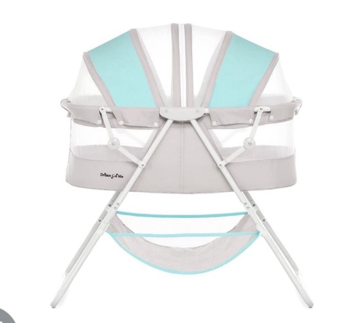 Dream On Me Karley Bassinet In Blue/Grey Open box item INVENTORY NUMBER: 104 ***You can bundle multiple items at once to save on shipping c