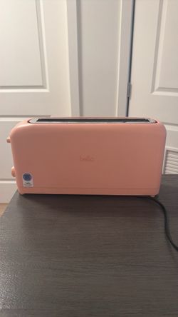 bella Pink Toaster