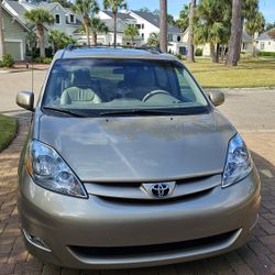 2010 Toyota Sienna