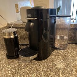 Nespresso Vertuo Deluxe & Frother
