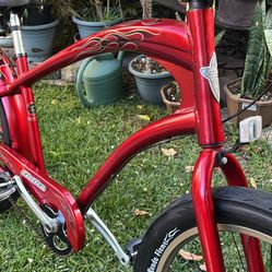 ELECTRA 3 Speed Like New W/ Fat Tires 24X3.0 Nice RideReady To Enjoy. See my other bikes. Thanks