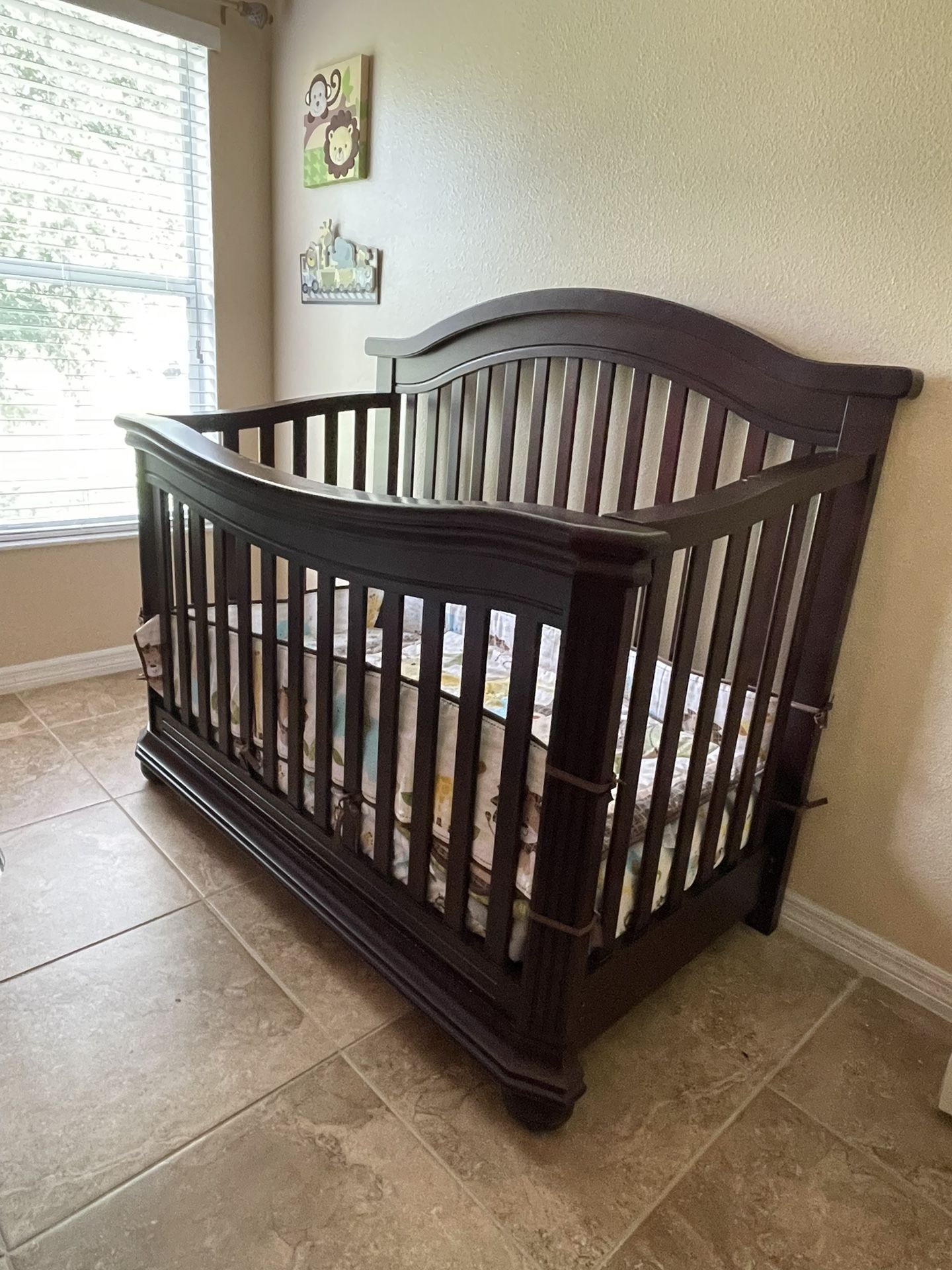 Baby Crib With Mattress
