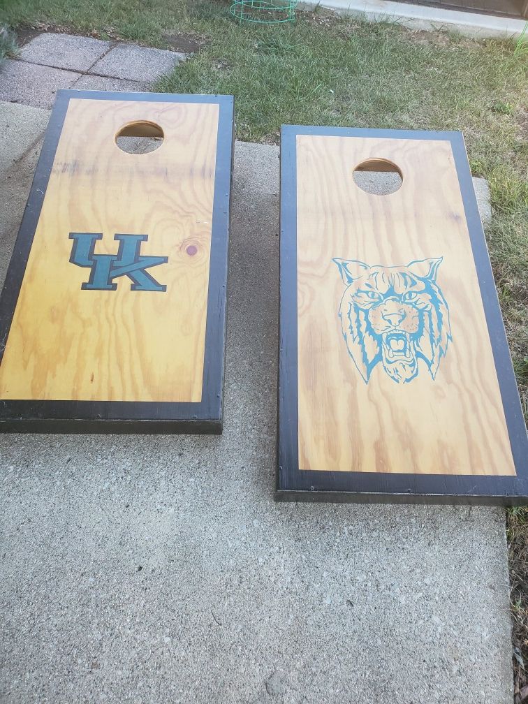 UK CORNHOLE