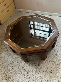 Coffee table set