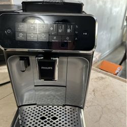 Phillips 3200 Automatic Espresso Machine 