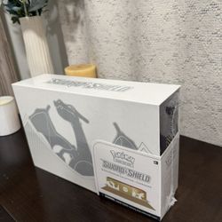 Pokémon Sword & Shields Ultra Premium Collection 