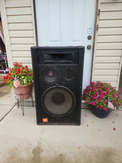 JBL DJ SPEAKERS
