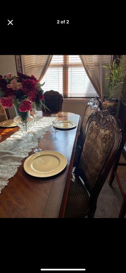 Dinning Table