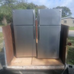 GE Refrigerators  Have 4 More Left Up For Grabs