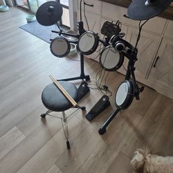 Electronic Drum Set