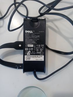 Dell Laptop Power Adapter Model ADP-90AH B
