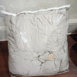 Cubre Cama Y Cuatro Fundas 