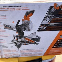 RIDGID 7 1/4” Sliding Compound Miter Saw Kit